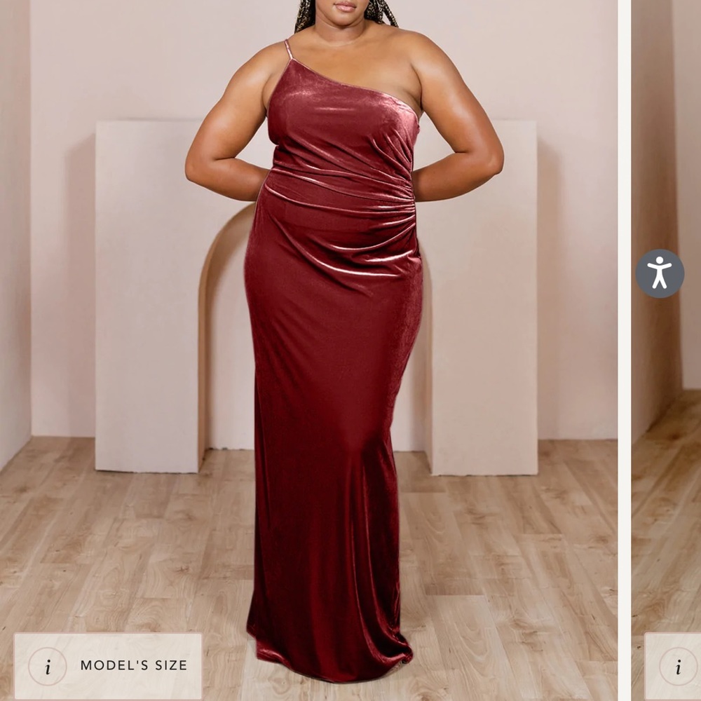 Revelry Bridesmaid Jade Velvet Dress in Romantic Rose